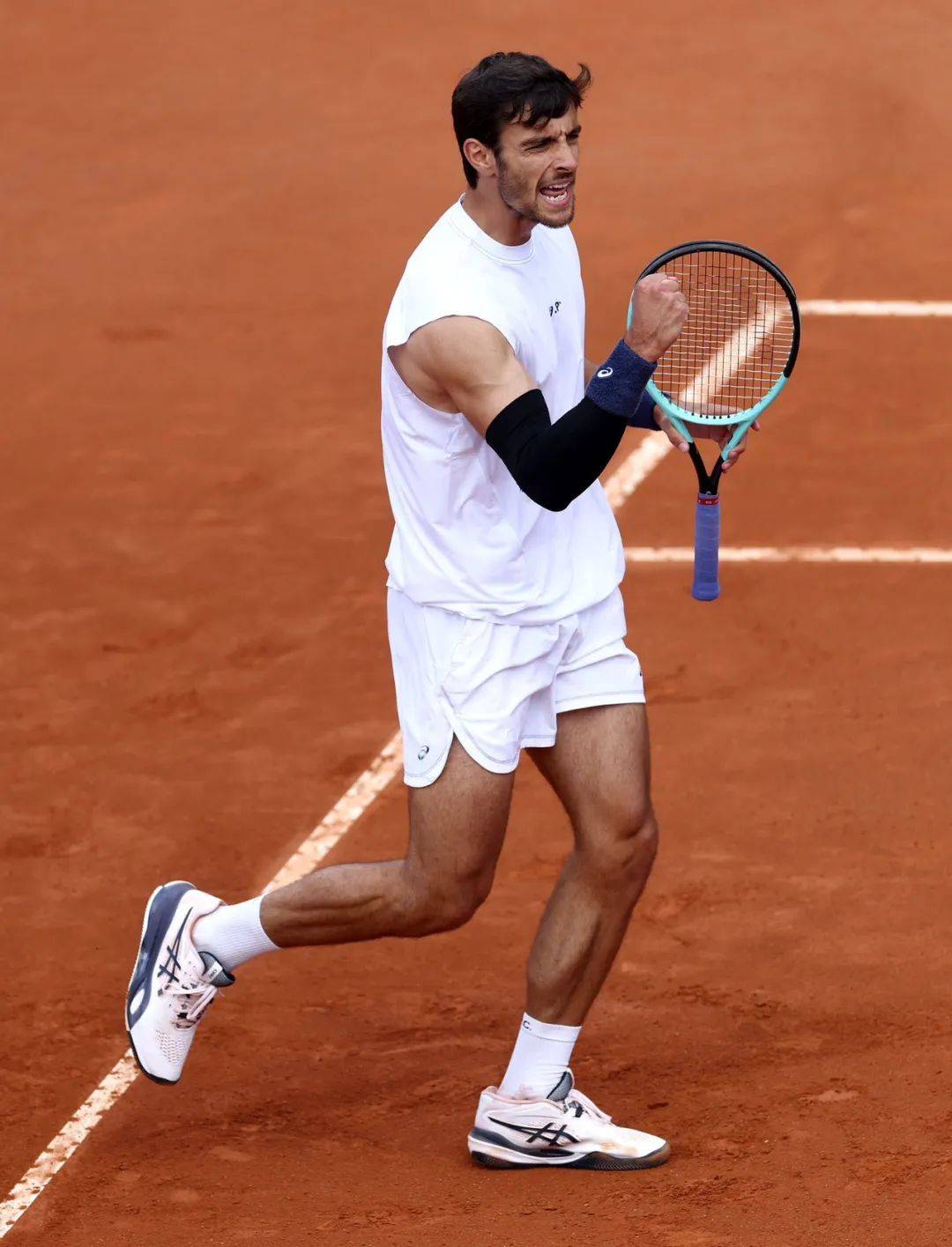 现了他们的 现了他们的