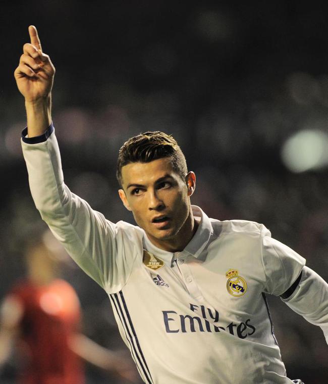 比赛里表现 比赛里表现