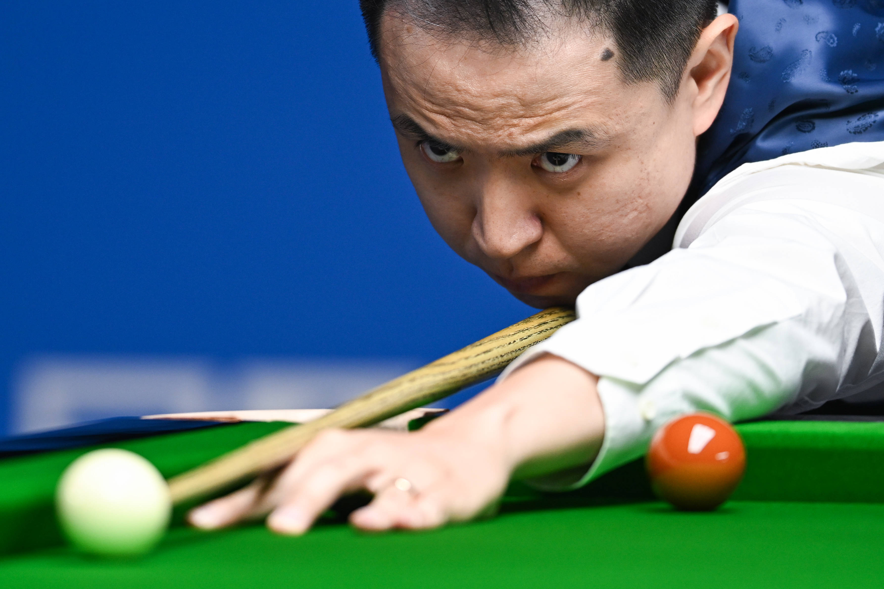 保持滕哈赫 保持滕哈赫