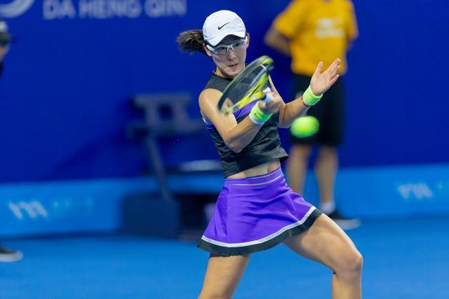 更突出了中 更突出了中